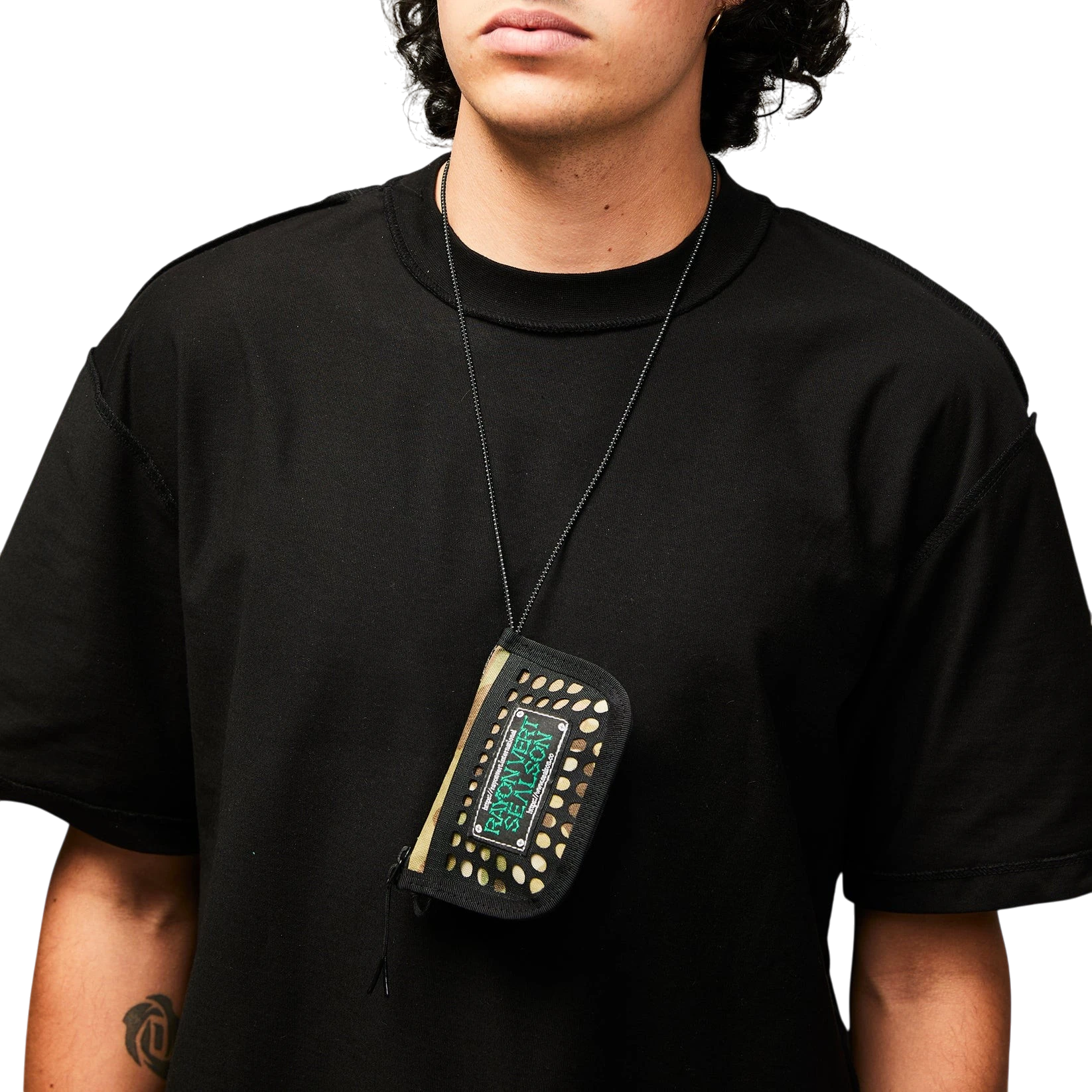 Rayon Vert & Sealson Mesh Wallet Camo