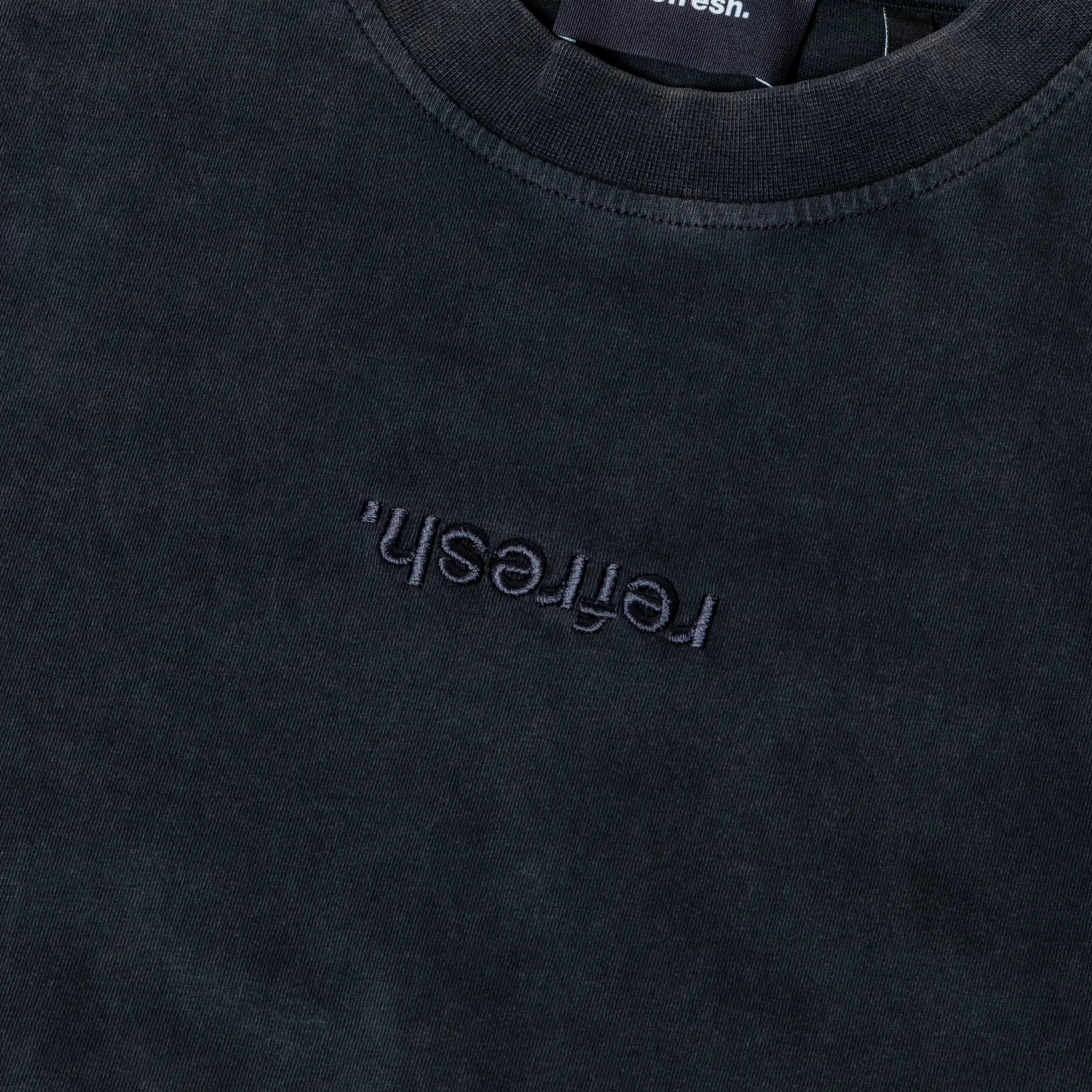 refresh. Reverse Logo Regular T-Shirt